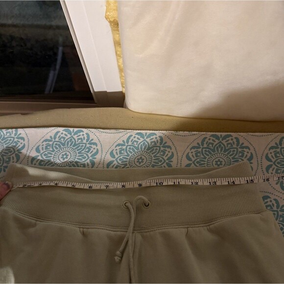 Nike Dri-FIT One Women's High-Waisted 7/8 French Terry Joggers - Picture 5 of 6